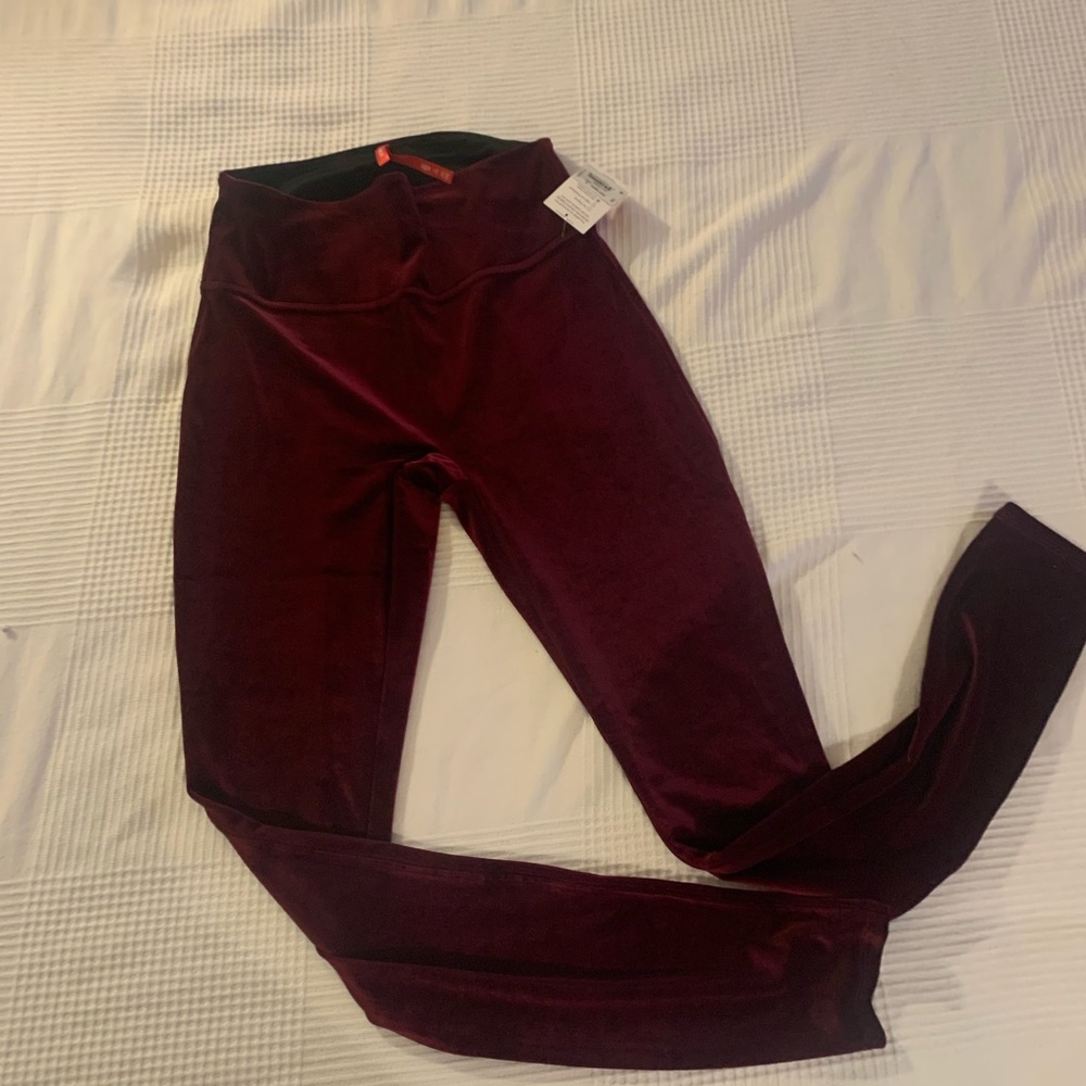Spanx for Girls Cranberry Velour Leggings Size XL